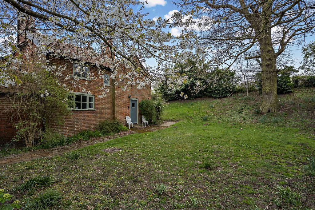 8642411-exterior12-800