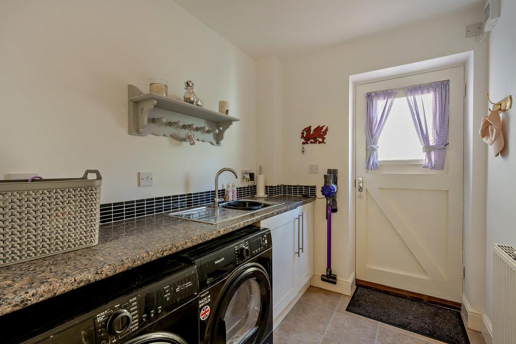 8643242-interior24-800