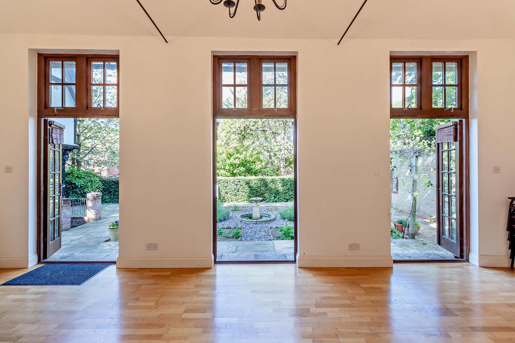 8646346-interior23-800