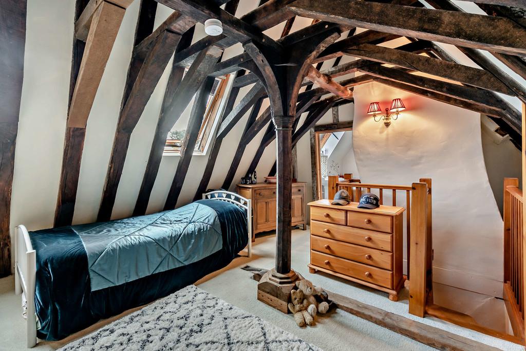 8598428-interior22-800