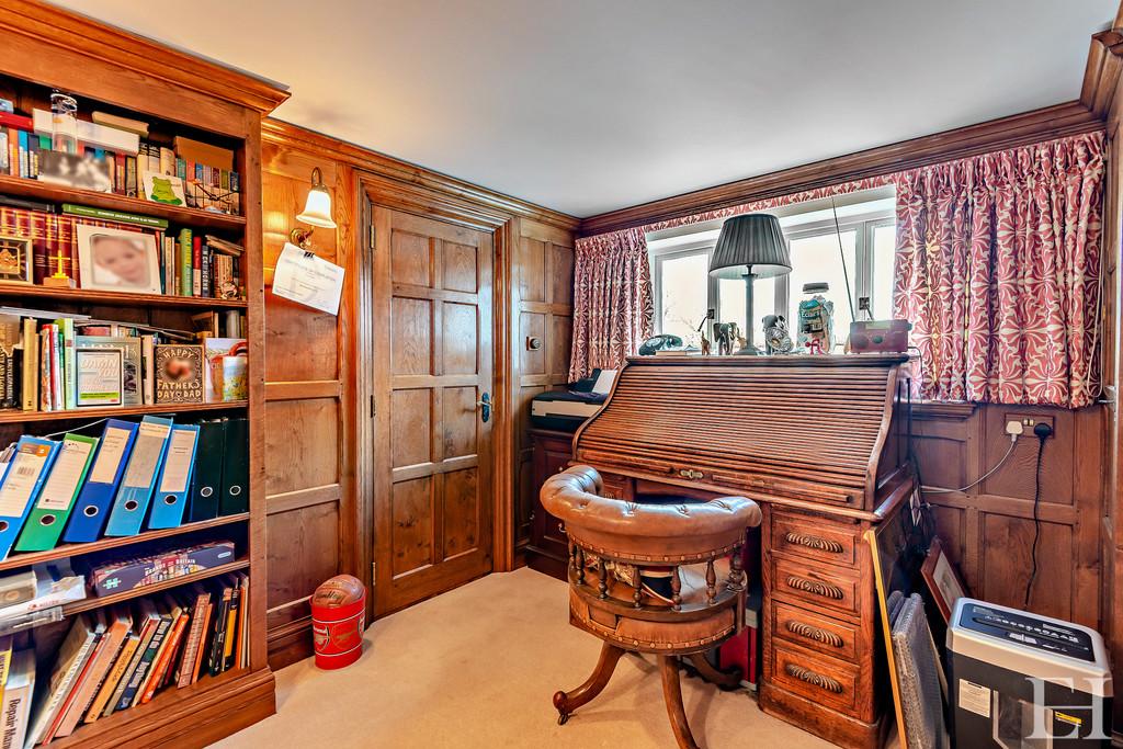 8640802-interior WM07-800