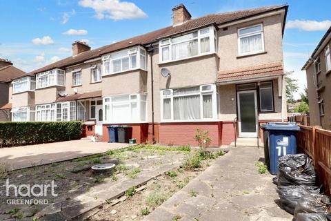 Kings Avenue, Greenford