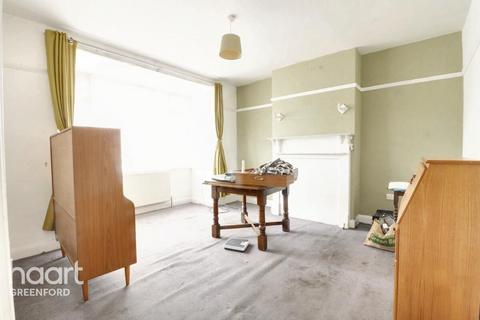 undefined, Kings Avenue, Greenford