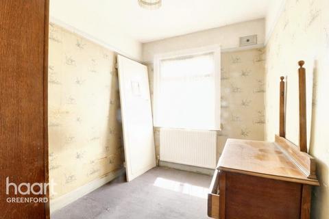 undefined, Kings Avenue, Greenford
