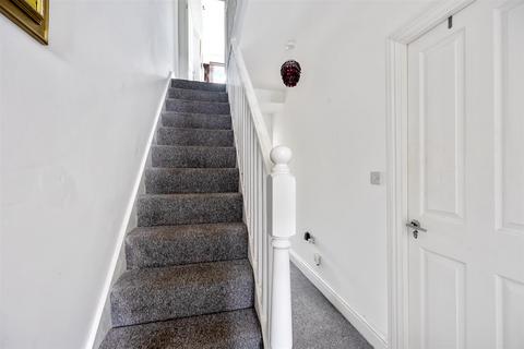 19 Archibald Road, Worthing, BN11 2SL