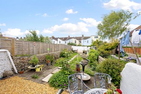 19 Archibald Road, Worthing, BN11 2SL