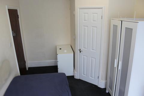 1 bedroom house of multiple occupation to rent, Birmingham B24