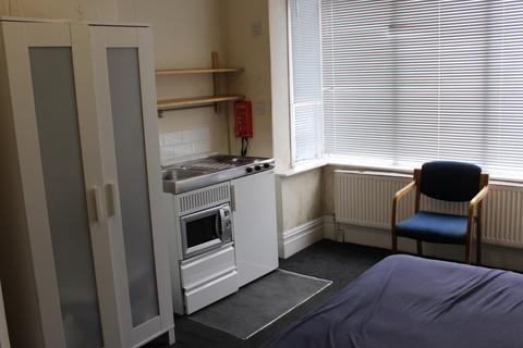 1 bedroom house of multiple occupation to rent, Birmingham B24