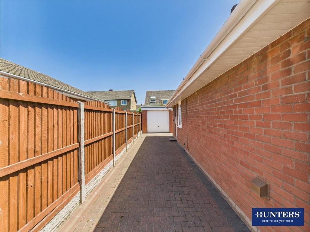 Driveway/Parking