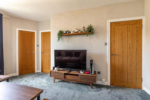 2 bedroom ground floor flat for sale, 32 Bountrees, Jedburgh TD8 6EY