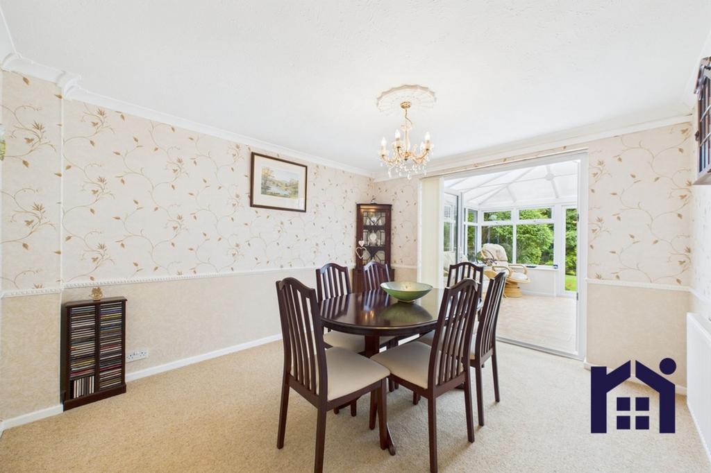 Pear Tree Avenue, Coppull, PR7 4NL 5 bed detached house for sale - £475,000