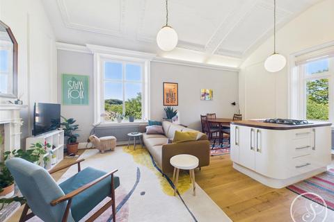 2 bedroom flat for sale, St. Anns Lane, Leeds