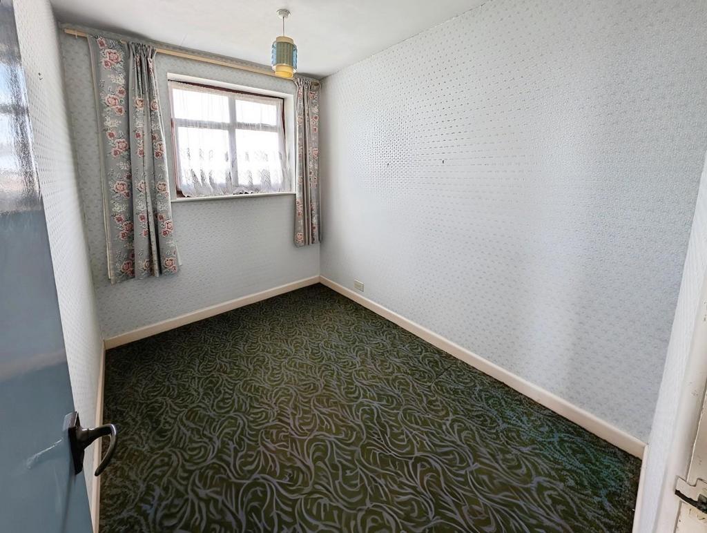 70704a72-bed 203.jpg
