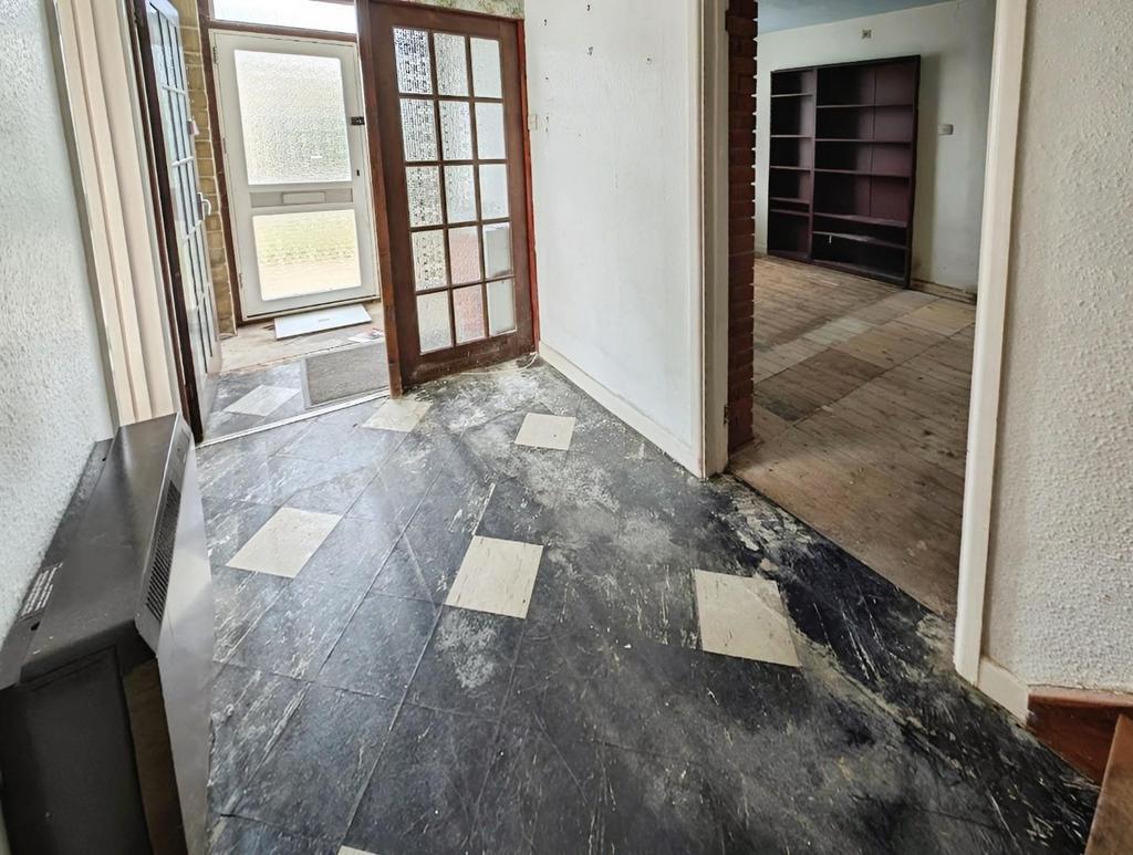 15382d3e-hallway.jpg