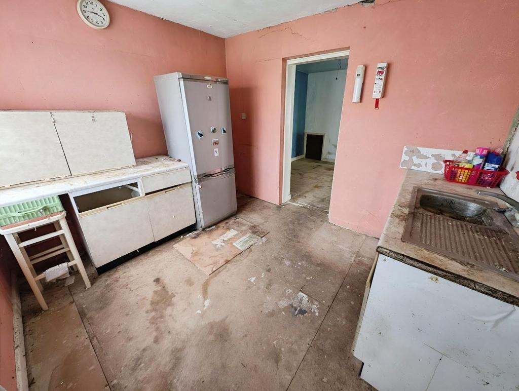 2ff243d3-kitchen 201a.jpg