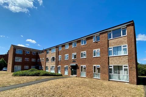2 bedroom flat for sale, Oaklands Road, Bromley BR1
