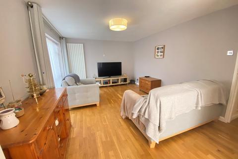 2 bedroom flat for sale, Oaklands Road, Bromley BR1