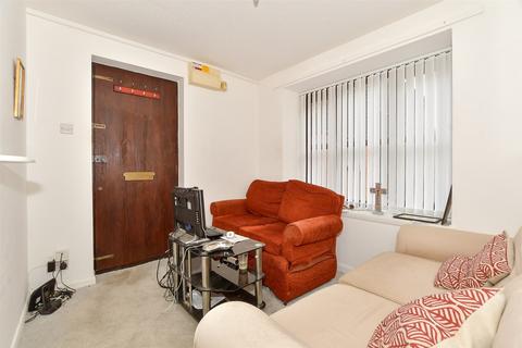 9 Elm Park, Cranleigh, GU6 8UG