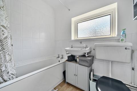 7 Amberley Road, Milford, Godalming, GU8 5ED