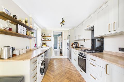 127 Tuffley Avenue, Gloucester, GL1 5NP