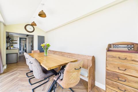 127 Tuffley Avenue, Gloucester, GL1 5NP