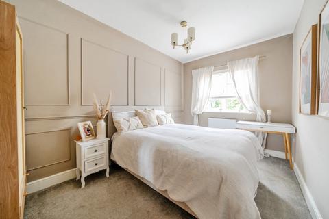 3 bedroom semi-detached house for sale, Galloway Grove, Pudsey, West Yorkshire, LS28