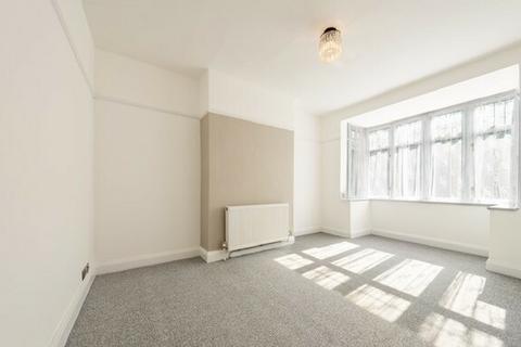 2 bedroom maisonette for sale, Watford Way, London NW4