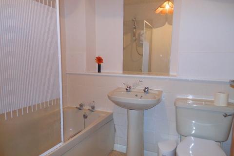 2 bedroom flat to rent, Gordon Street, Aberdeen AB11