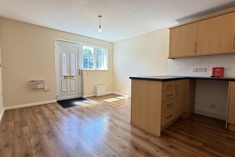 2 bedroom flat to rent, Kings Close, Birmingham B30