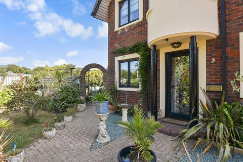 4 bedroom detached house for sale, Lime Tree Court, Freshwater, Isle of Wight