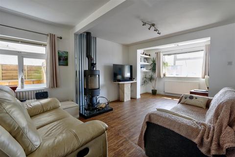4 bedroom semi-detached house for sale, Stretham Road, Wilburton CB6