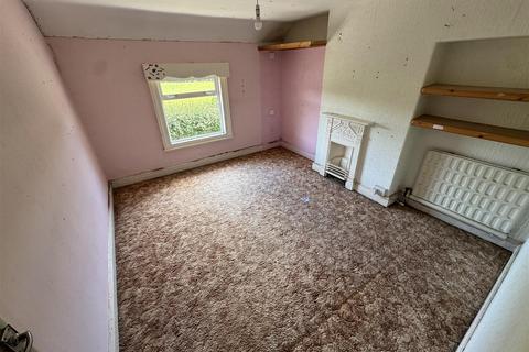 3 bedroom farm house for sale, Fforddlas, Glan Conwy