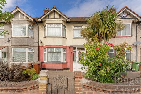 3 bedroom terraced house for sale, Whalebone Lane North, Romford
