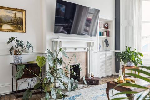 1 bedroom apartment for sale, Kilmarnock Road, Shawlands, Glasgow
