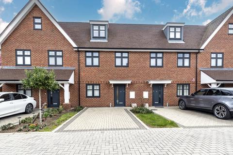 3 bedroom terraced house for sale, Vale Road South, Surbiton KT6