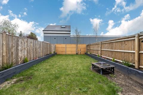 3 bedroom terraced house for sale, Vale Road South, Surbiton KT6