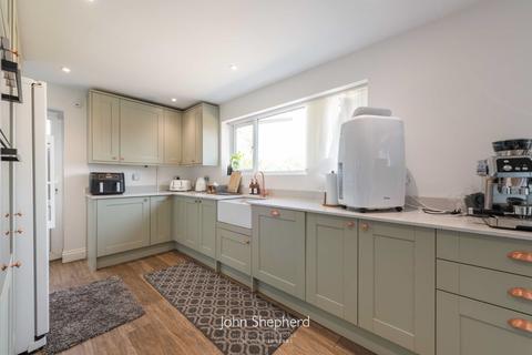 4 bedroom semi-detached house for sale, Peel Close, Hampton-in-Arden, Solihull, West Midlands, B92