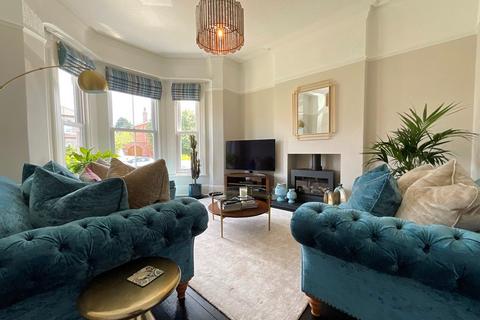 3 bedroom detached house for sale, Bolton Road, Southport PR8