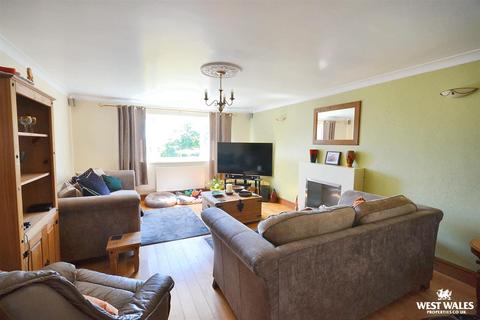 4 bedroom detached bungalow for sale, Blackbridge Drive, Milford Haven