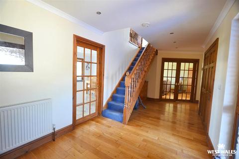 4 bedroom detached bungalow for sale, Blackbridge Drive, Milford Haven