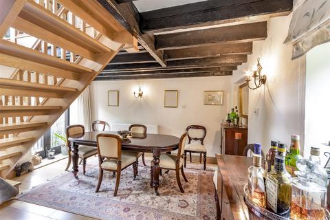 undefined, Corme Ecluse, Old Ravenfield