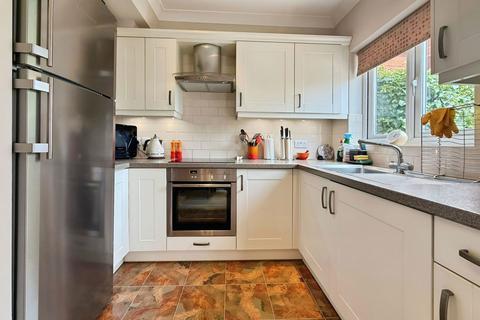 30 Rollo Road, Hextable, Swanley, BR8 7RD