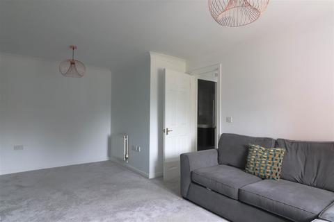 undefined, Talfourd Way, Redhill