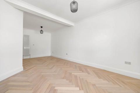 151 Chandos Road, London, E15 1TX