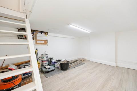 151 Chandos Road, London, E15 1TX