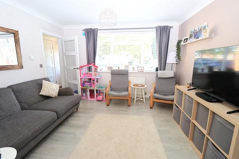 3 bedroom end of terrace house for sale, Marshall Close, FARNBOROUGH GU14