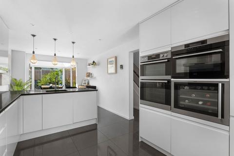 51 Meadow Road, Worcester, WR3 7PP