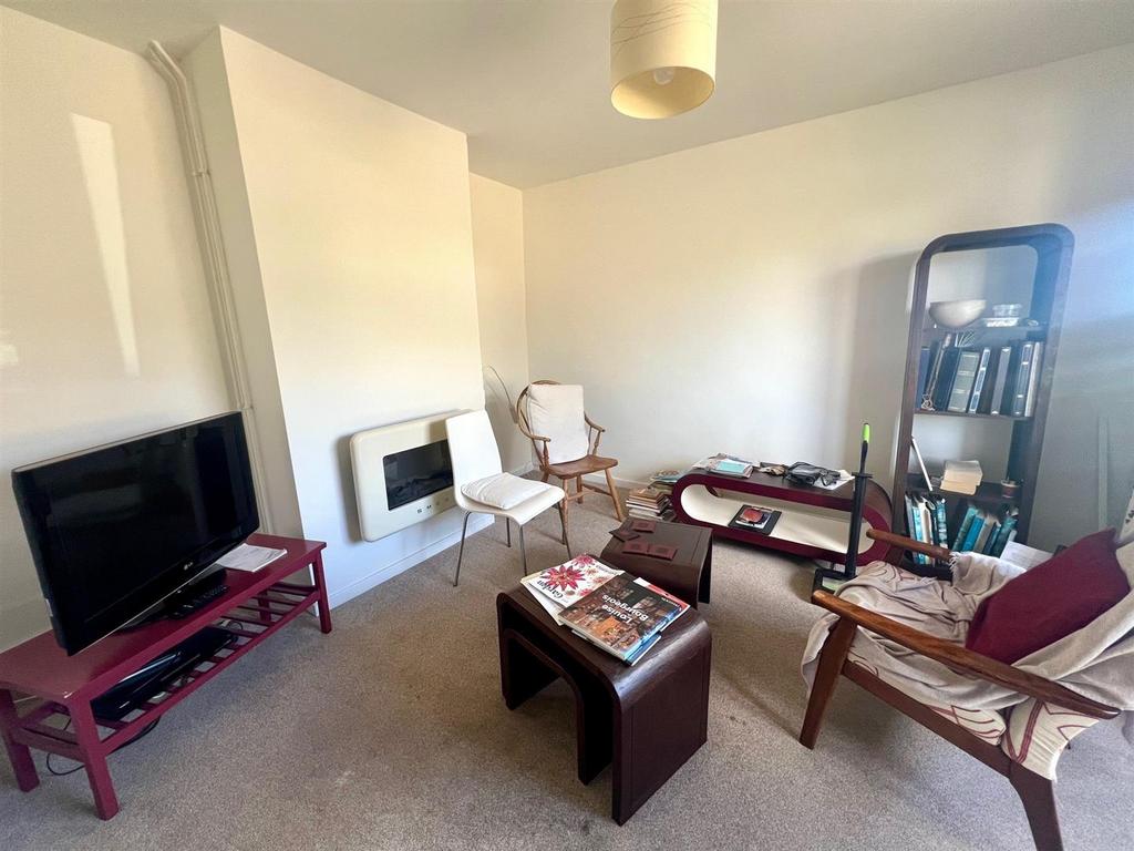 Living Room.jpg