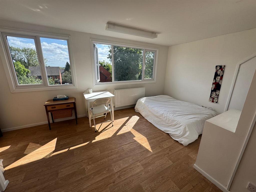 Bedroom Orford.jpg
