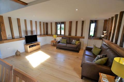 3 bedroom barn conversion to rent, Ayot St Peter, Welwyn, Hertfordshire.